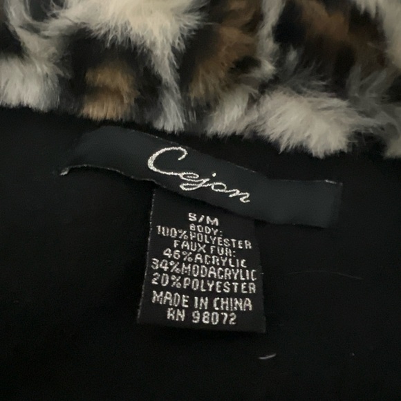 Vintage Cejon black fleece cape. size s/m - Picture 6 of 7